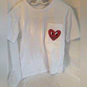 Keith Haring White T-Shirt with Red Heart Graphic, Size Large 10/12 Youth, NWT